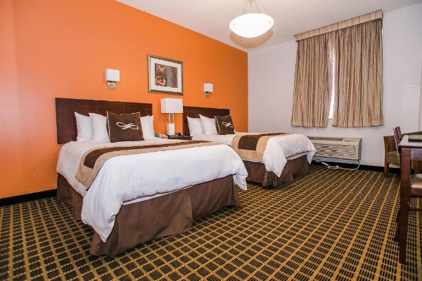 Pointe Plaza Hotel image 39